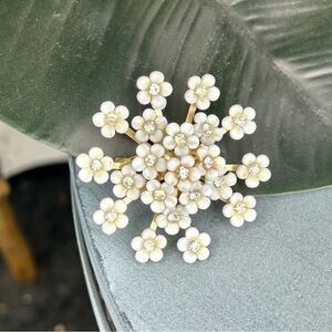 Incredible Vintage Coro White Flower Rhinestone Brooch Bouquet Kitschy Pin 1950s